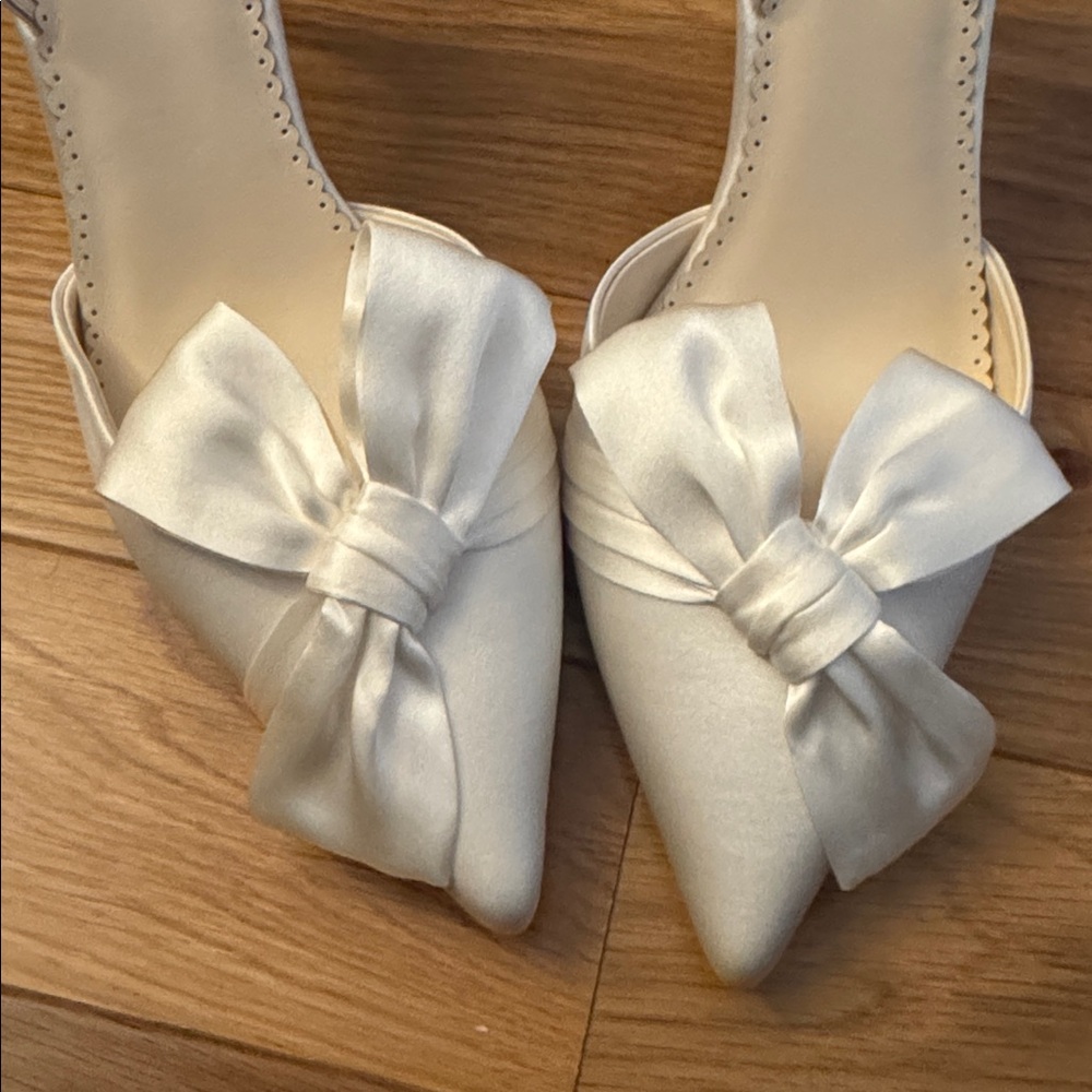 Bella Belle White Satin Bow Heels - Picture 2 of 4